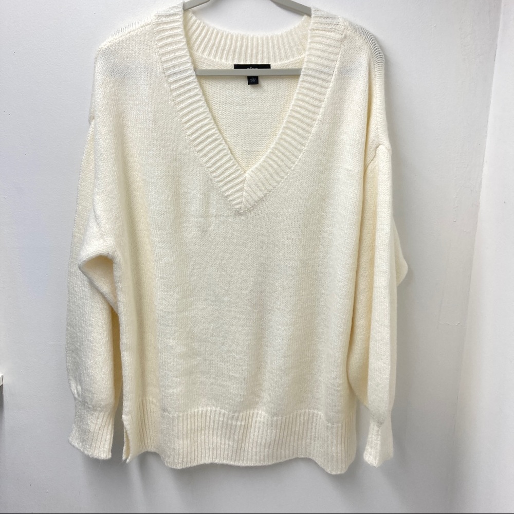 Ellos Puff Sleeve V Neck Cream Color Sweater Size L 18/20